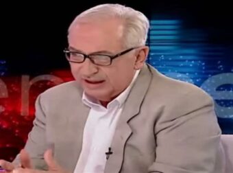 «Φουλ κόκκινο» από Κώστα Λεφάκη: Ο έρωτας χτυπάει την πόρτα σε Ζυγούς και άλλα 3 ζώδια