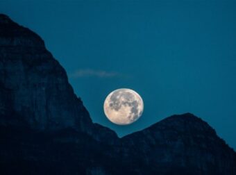 “Λίγο πριν τη Νέα Σελήνη, που όπως φαίνεται, δε θα μας…” – Τα ζώδια 14/8 από την MagicFariel