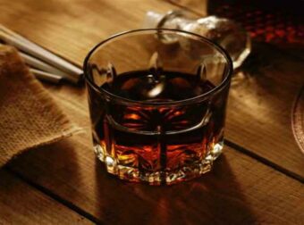 Τα ζώδια και οι «τοξικές» καταστάσεις: Τσιγάρα, ποτά, σχέσεις κ.α. Αφού σε χαλάει, γιατί το συνεχίζεις;