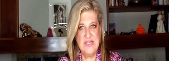 Φως των Χριστουγέννων η Μπέλλα Κυδωνάκη: Ονειροπόληση και ρομαντισμός για Τοξότες, Παρεθένους και 2 ζώδια