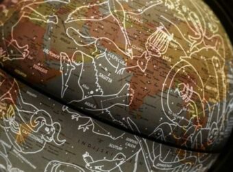 Ζώδια: Τι λένε τα άστρα για σήμερα, Κυριακή 26 Μαΐου;