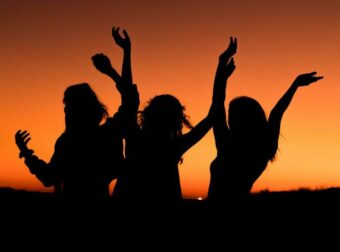 Ζώδια: Τι μας περιμένει σήμερα, Κυριακή 15 Δεκεμβρίου