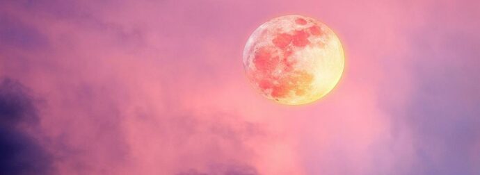 Πανσέληνος Απριλίου: Αυτά τα 4 ζώδια επηρεάζονται από το Ροζ Φεγγάρι