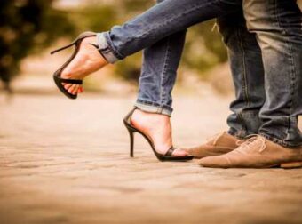 Οι ερωτiκές αδυναμίες και τα λάθη των γυναικών στις σχέσεις. Τι αποκαλύπτει η Αφροδίτη;