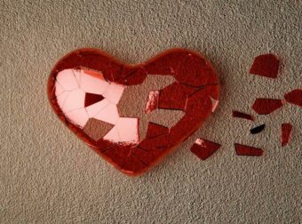 Ζώδια σήμερα 15/4: «Ό,τι θεωρούσες ασφαλές, αποδεικνύεται πιο εύθραυστο απ’ όσο πίστευες»