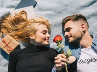 Ζώδια: Ο περίεργος τρόπος που δείχνουν ότι σε θέλουν, θα πάθετε πλάκα με τον Κριό