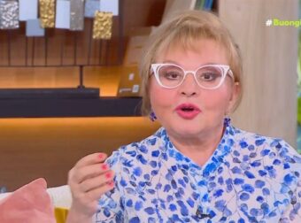 Βάζει ξανά «φρένο» σε κάθε όνειρο η Βίκυ Παγιατάκη: Οι προβλέψεις για τα 12 ζώδια