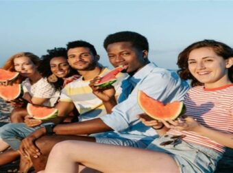 Δεν χαλάνε τη ζαχαρένια τους για κανένα λόγο: Ποια ζώδια μένουν φίλοι με τους πρώην;