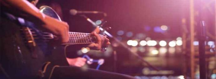 Ποιό τραγούδι ταιριάζει γάντι στα ζώδια, όταν… χωρίζουν!