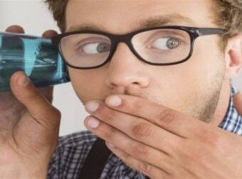 Χώνουν τη μύτη τους παντού: Αυτά είναι τα 3 ζώδια που φέρνουν πάντα τους άλλους σε δύσκολη θέση