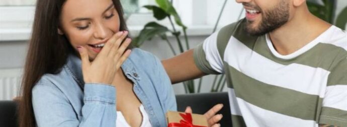Οι άντρες του ζωδιακού που προσπαθούν να ξεθυμώσουν τη γυναίκα τους με δώρα