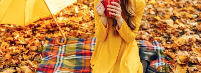 Ημερήσιες Προβλέψεις για όλα τα Ζώδια, 03/10: Οι σκέψεις συναντούν την κατανόηση