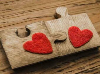 Ερωτευμένα ζώδια: Τι σου λένε και τι πραγματικά εννοούν!