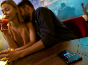 Οι γυναίκες του ζωδιακού που δέχονται να είναι η «άλλη» στη ζωή ενός άντρα