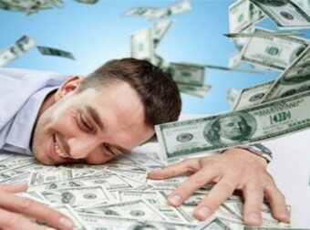 Γεννήθηκαν από…χρυσάφι: Τα 4 ζώδια που τραβούν τα χρήματα σαν μαγνήτες