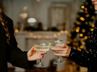 Ζώδια 31/12: Παραμονή Πρωτοχρονιάς σήμερα – Τι φέρνουν Άρης και Σελήνη