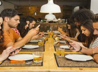 Τα ζώδια και η πρώτη γνωριμία με την οικογένειά σου!