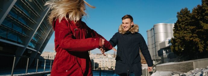 Ποια είναι τα ζωδιακά ζευγάρια που όταν βγαίνουν μαζί, ξεχνούν κάθε πρόβλημα;