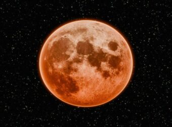 Ζώδια σήμερα 2/2: Κορυφώνεται η πανσέληνος, διεγείρονται τα πάθη!