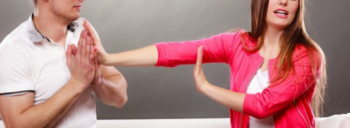 Όσο κι αν τα «φτύνεις», αυτά τα ζώδια συνεχίζουν να σε κυνηγούν