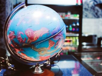 Έρως ανίκατε μάχαν: 4 ζώδια που θα ανέβουν σύντομα τα σκαλιά της εκκλησίας!