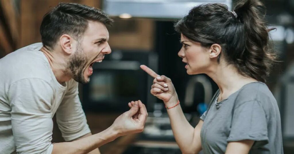 Μακριά και αγαπημένα: 4 ασυνήθιστα και αταίριαστα ζευγάρια ζωδίων