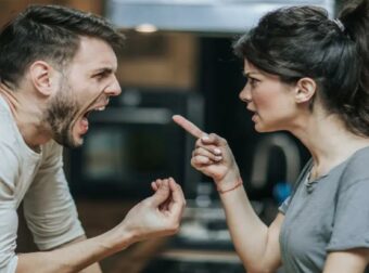 Μακριά και αγαπημένα: 4 ασυνήθιστα και αταίριαστα ζευγάρια ζωδίων